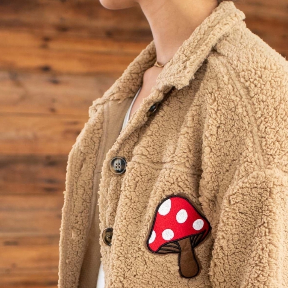 Derek Heart Sherpa Mushroom Shacket Size L - Picture 12 of 12